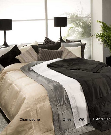 Sprei op bed, damai satijn glans, grote blok ,kleur ,zilver,champagne,wit, antracite,170 x 260, 260 x 260 cm.